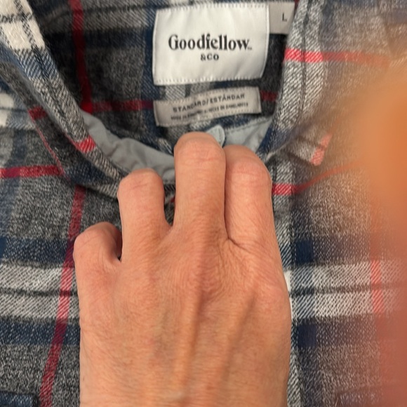 NWOT Goodfellow & Co Men's Red and Blue Checkered Shirt in excellent condition - Picture 2 of 4